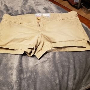 Abercrombie and Fitch womens khaki shorts sz 4